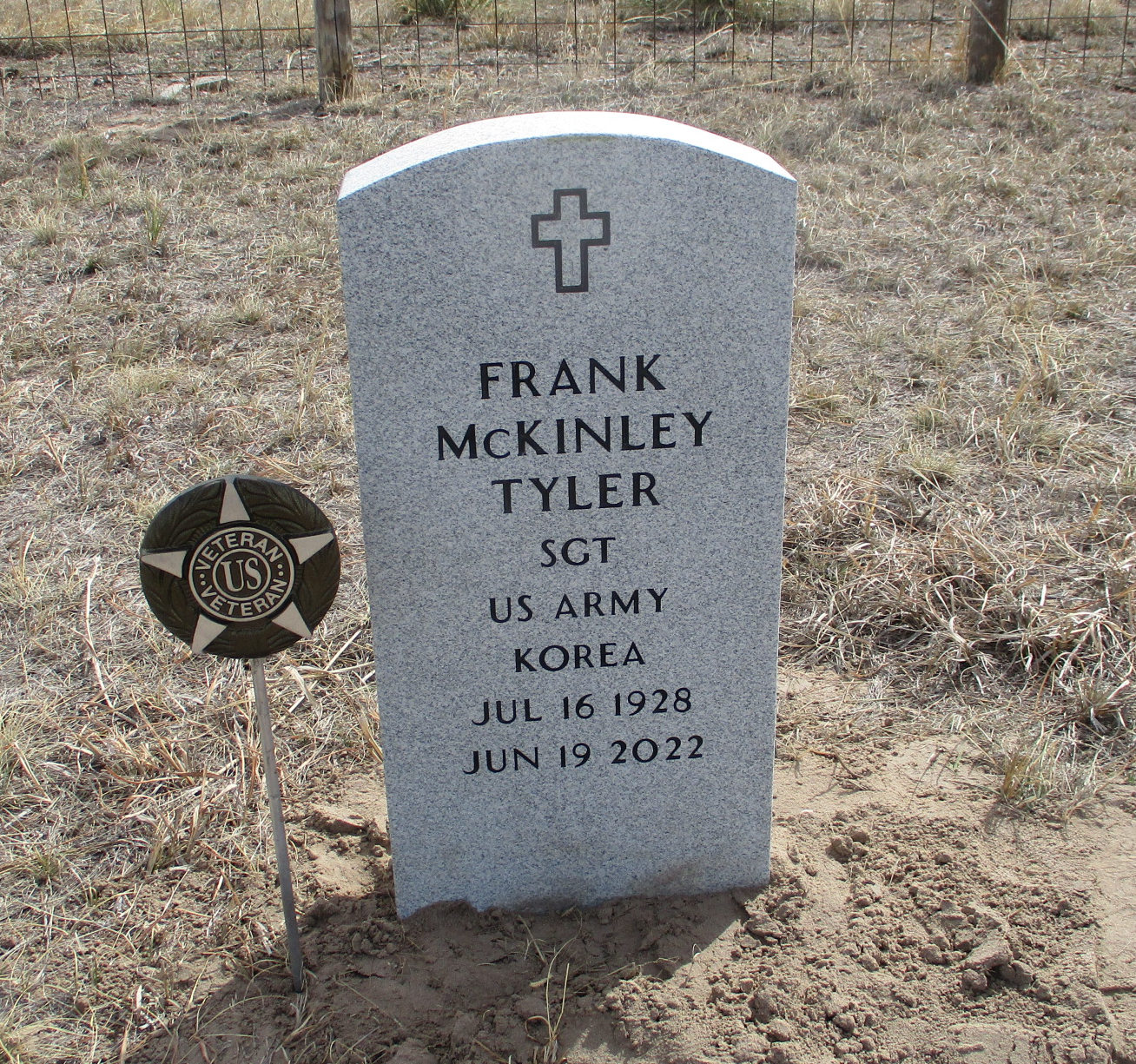 Frank M Tyer headstone